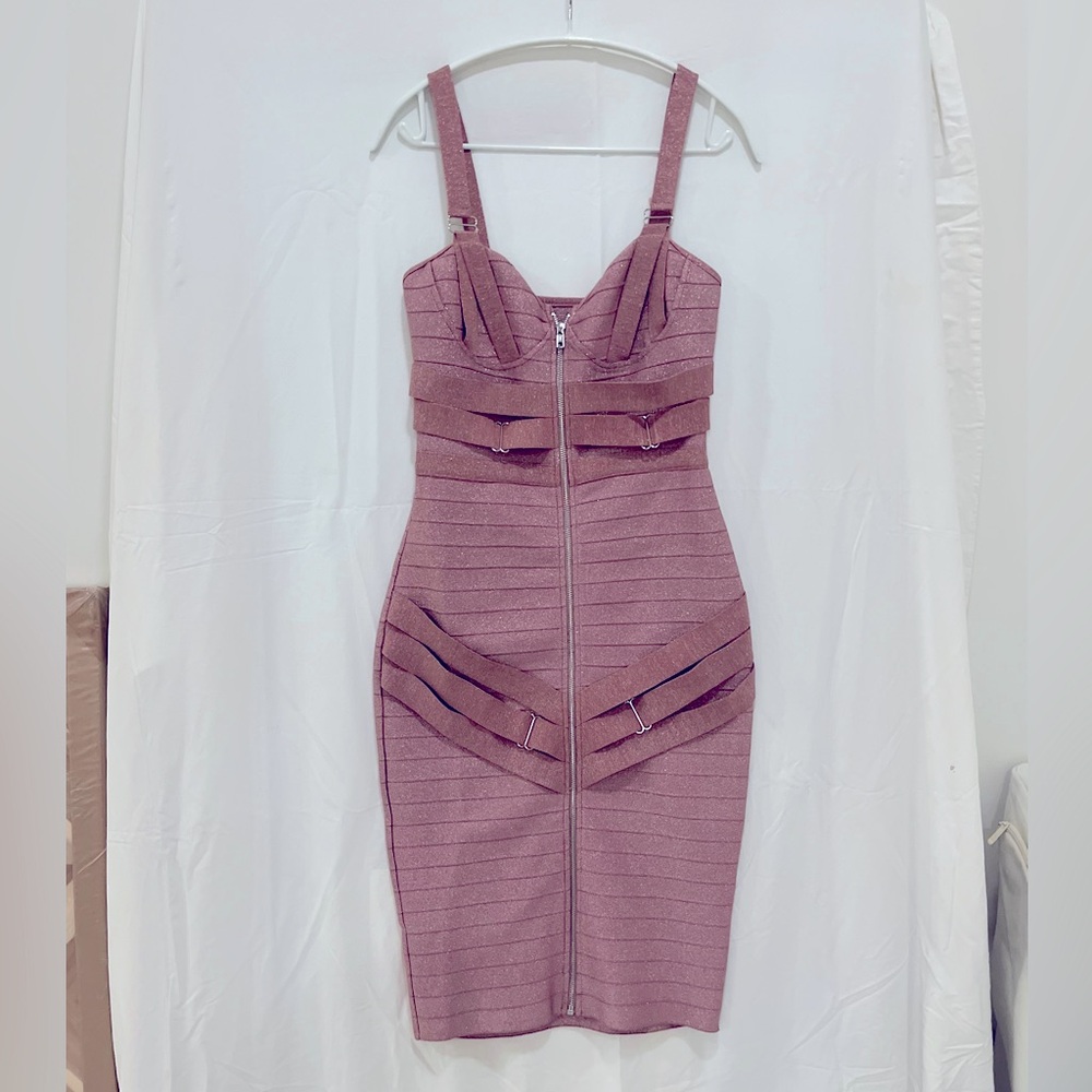 Dusty pink shimmering bandage dress
